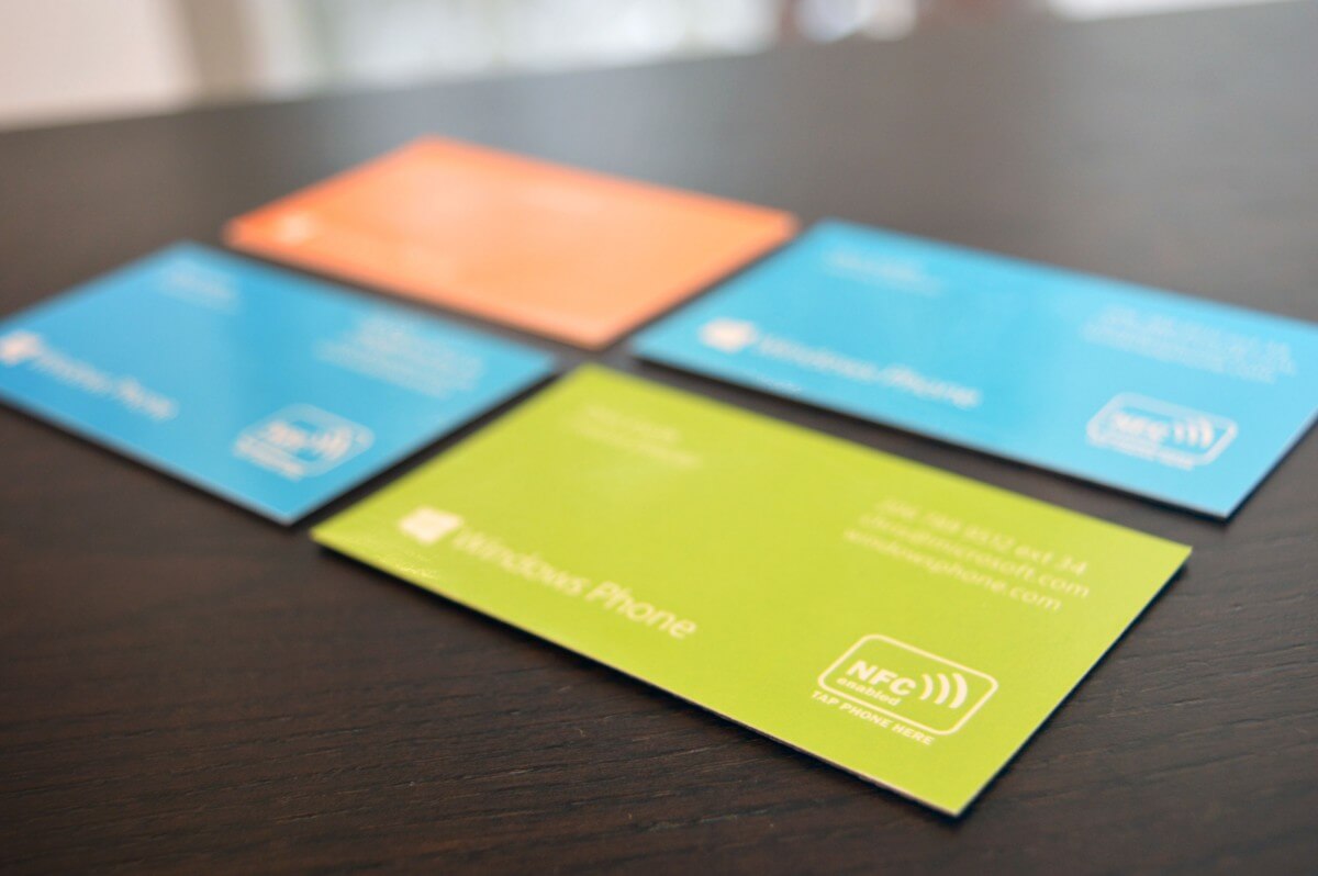 Магнитная визитка. NFC Business Card. Визитная карточка магазина магнит.